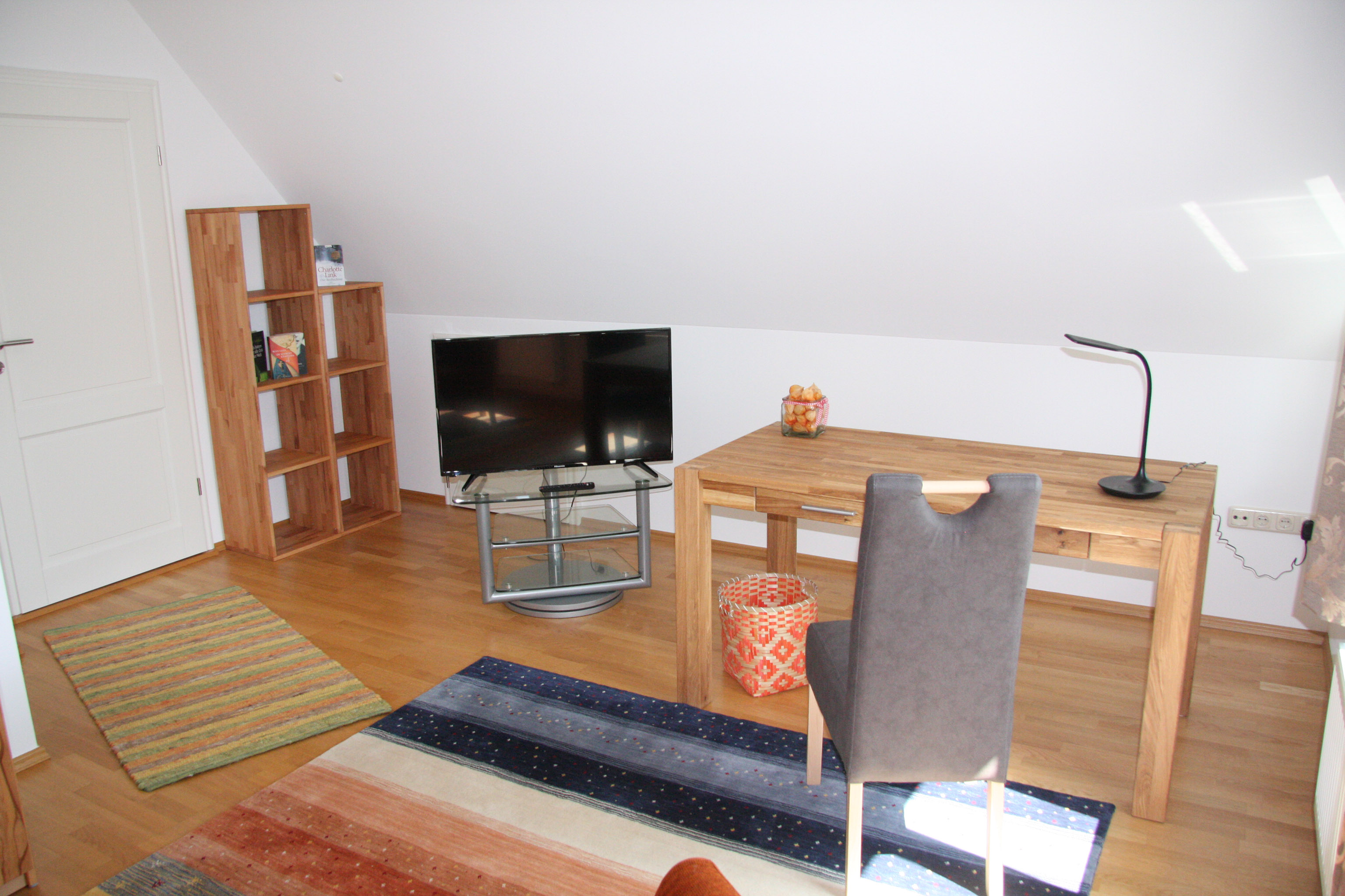 Bachstrasse 2 WG 2.3 Dachgeschoß Zimmer 3